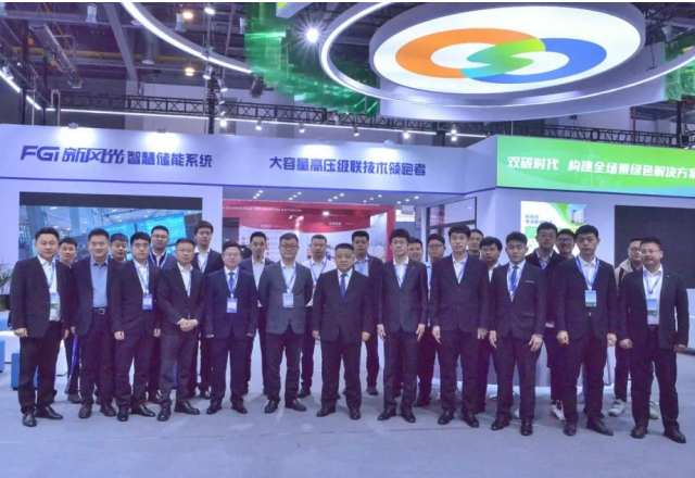 火爆亮相！新風光龍年首展點亮“錢塘江畔”